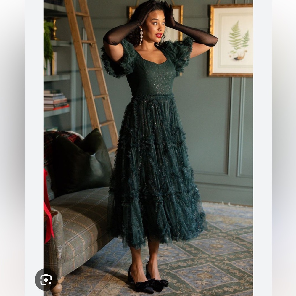 Ivy City Co Dark Green Dress